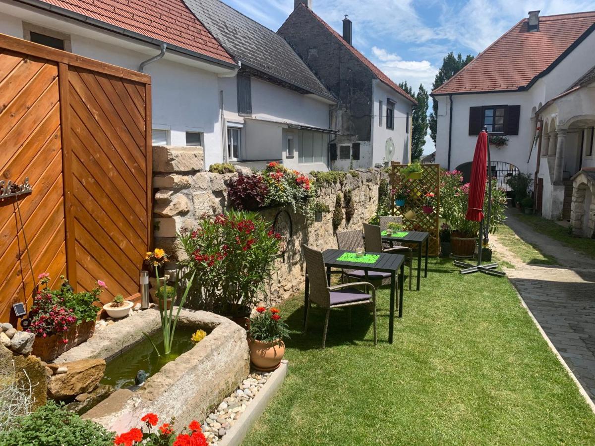 Ferienwohnungen Zum Briefmarkenhaus Mörbisch am See Εξωτερικό φωτογραφία