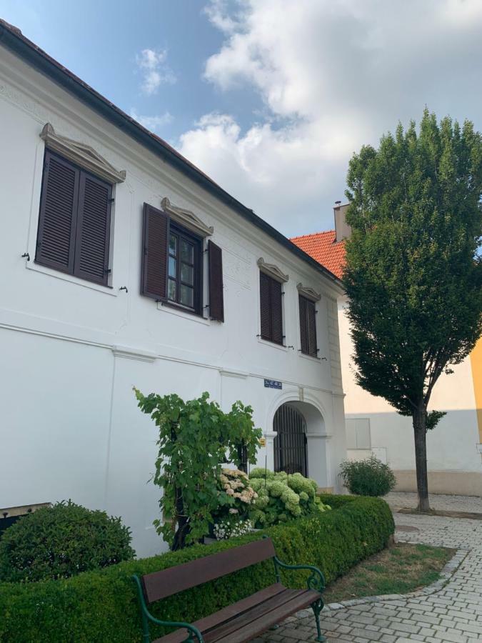 Ferienwohnungen Zum Briefmarkenhaus Mörbisch am See Εξωτερικό φωτογραφία